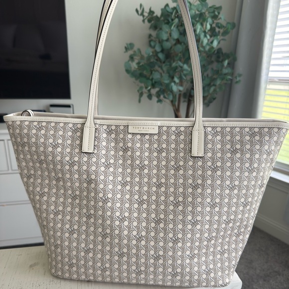 Tory Burch Ever Tote Cream - Picture 1 of 11